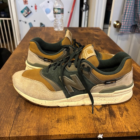 New Balance 997H Men's Green and Brown Sneakers - Picture 3 of 8